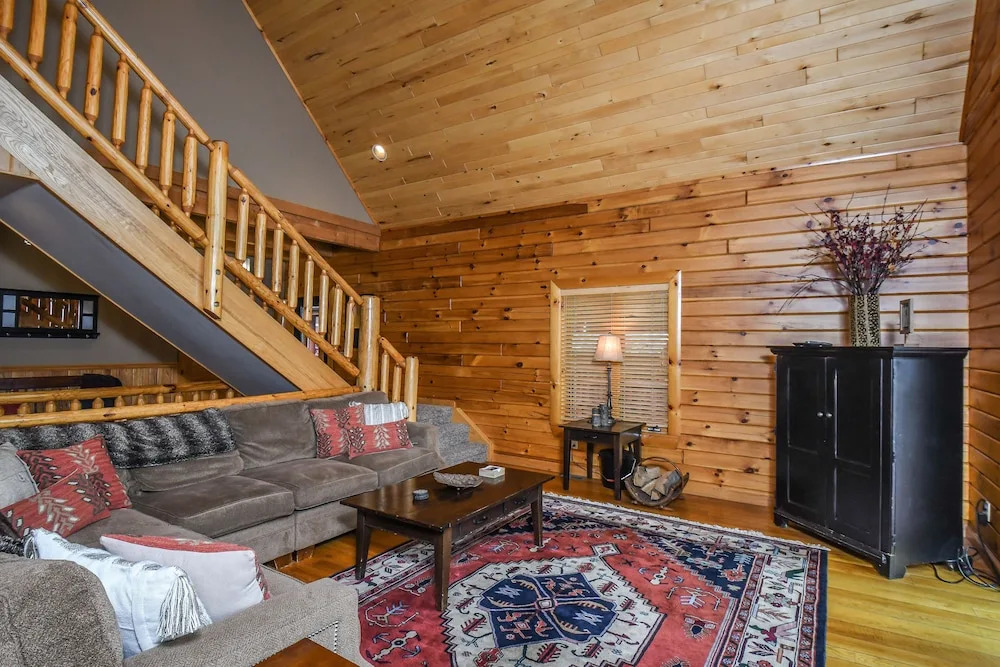 Bear Hollow 5 Bedroom House