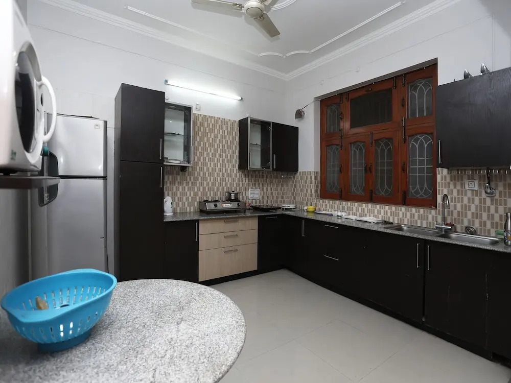 OYO 13293 Home Luxury Villa Canal Road