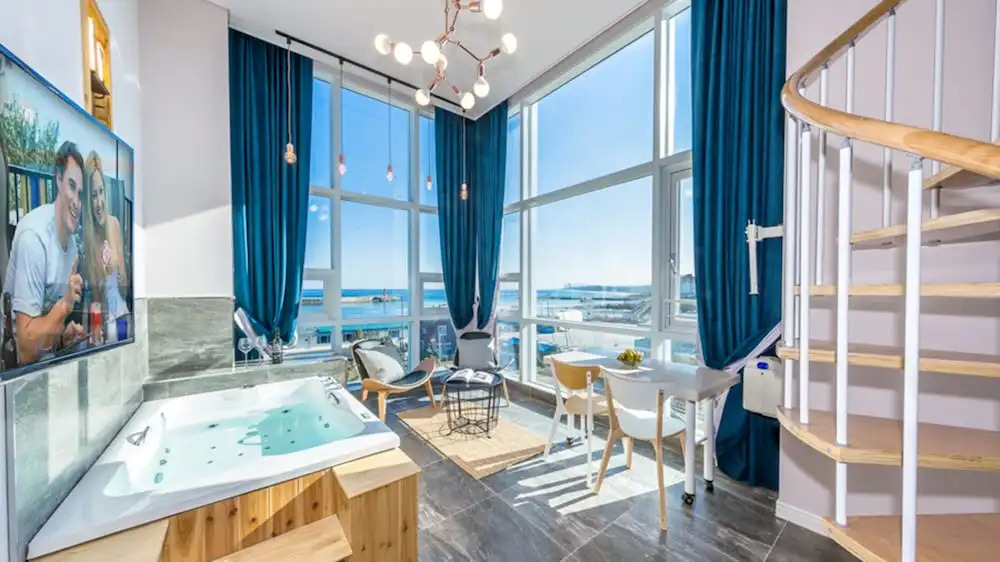 Gangneung Pier 86 Spa Pension