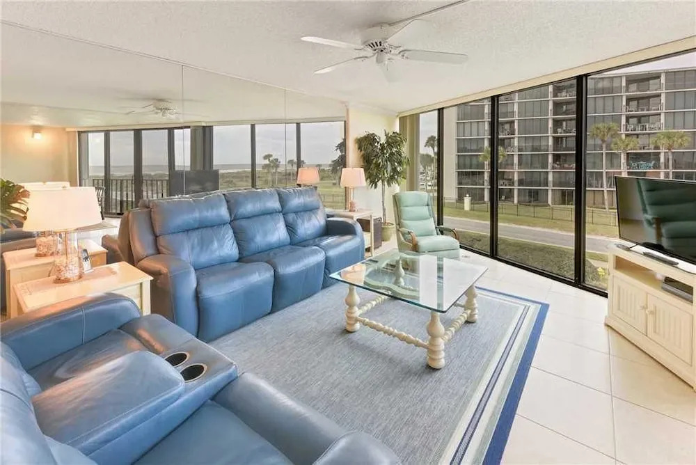 Captains Quarters 218 - Two Bedroom Condo