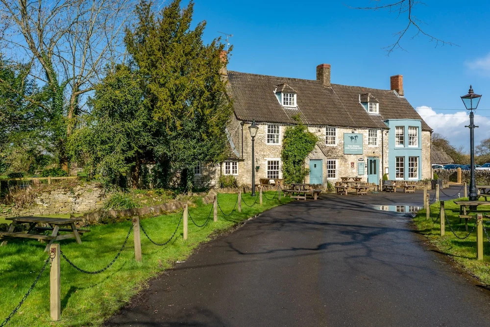 The Horse & Groom Inn