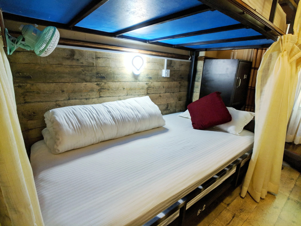 Hotel Forest Lake Backpackers Hostel