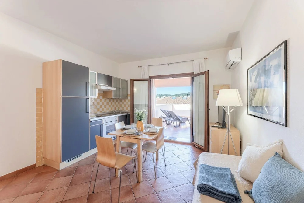 Relaxing Cristal Bedroom Apartment Sleeps 5 Num1500