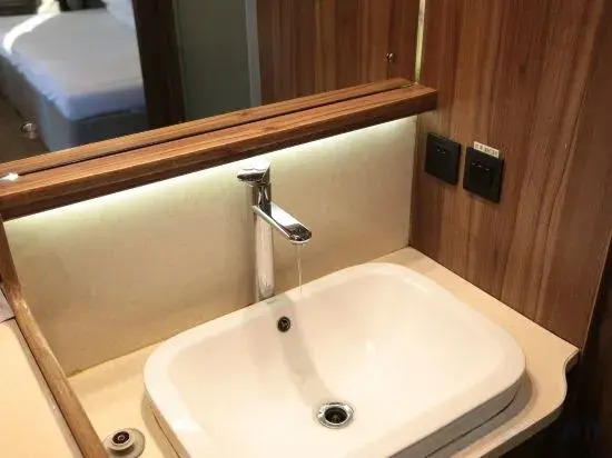 Zhongyang RV Hotel