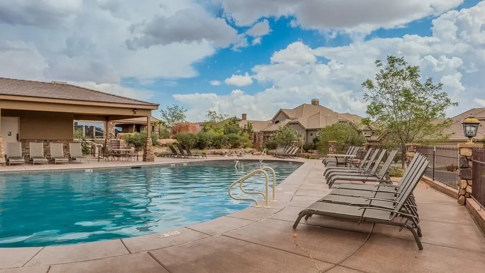 Desert Canyon Paradise 4 Bedroom Apts by Redawning