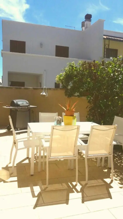 Villa A DUE PASSI DAL MARE
