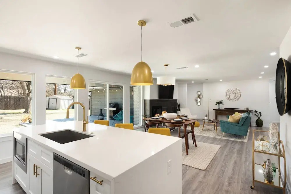 5 Mi to UT: Home w/ Outdoor Entertainment Area!