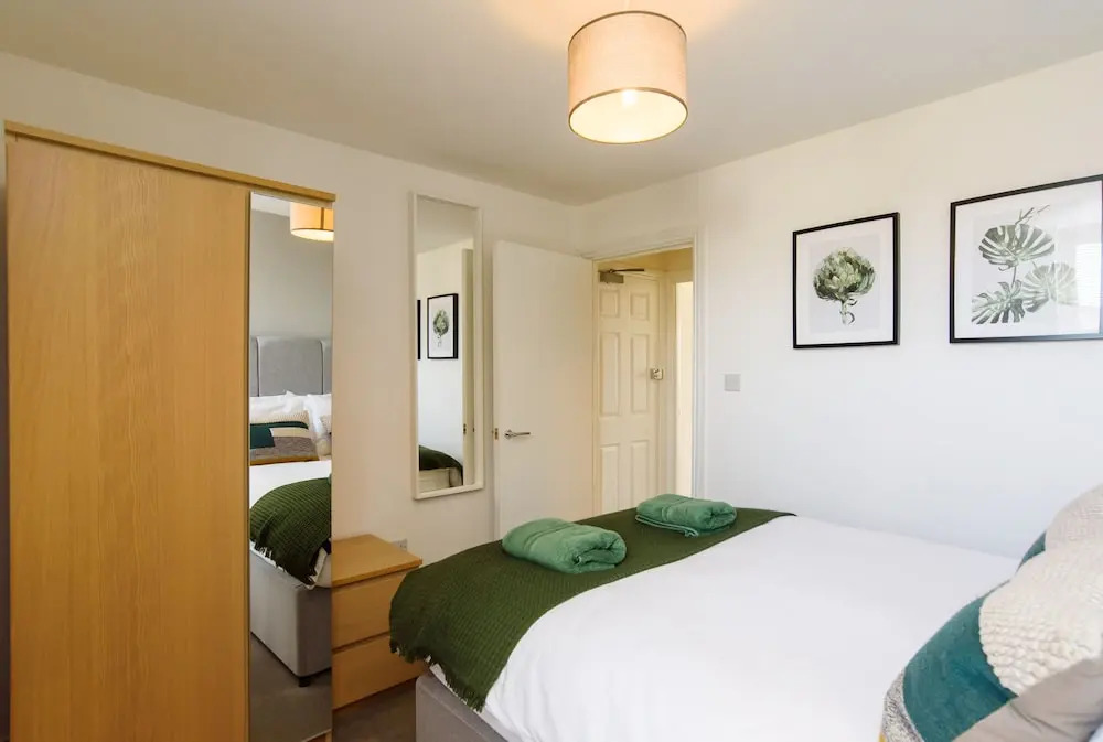 2 88A Albany Road
