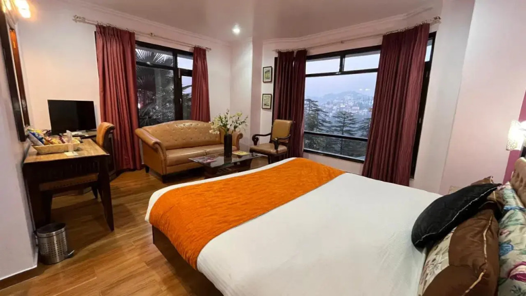 1 BR Boutique stay in Chaura Maidan, Shimla, by GuestHouser (0448)
