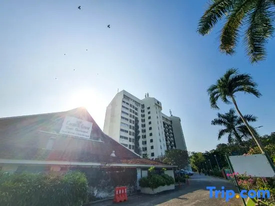 Seaview Condo@Regency Tanjung Tuan/10px/3BR