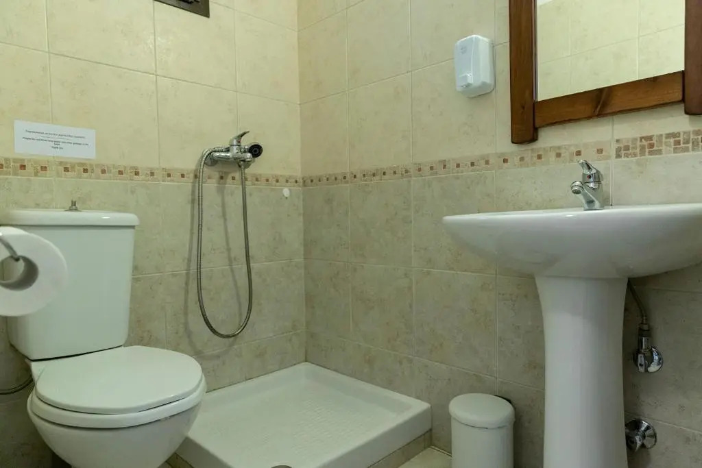 Gkaras Campsite & Apartments