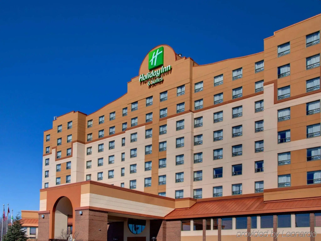 Holiday Inn & Suites Ottawa Kanata by IHG