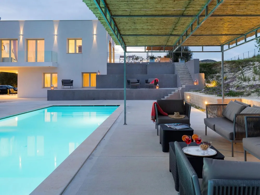 Modern Villa in Sicily with Pool