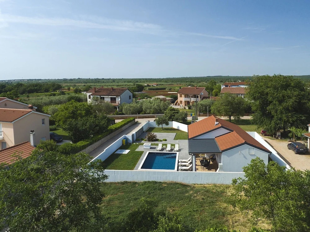 House in Valbandon Near Brijuni National Park