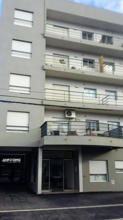 Dpto. luminoso, céntrico, nuevo: LA SERENA