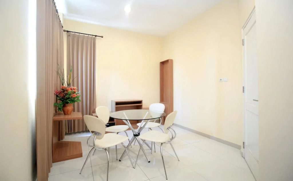 Capital O 175 K-60 Residence