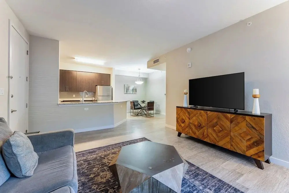 Daytona 3BR Getaway Pool, Gym, Pet Friendly