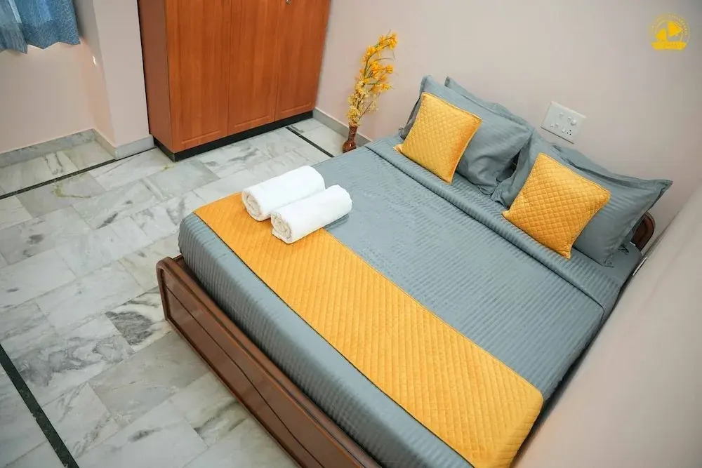 Yellow Bells Serviced Apartments Gachibowli