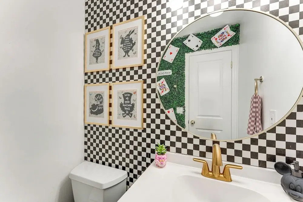 Disney-themed Home: Swim, BBQ & Explore Kissimmee!