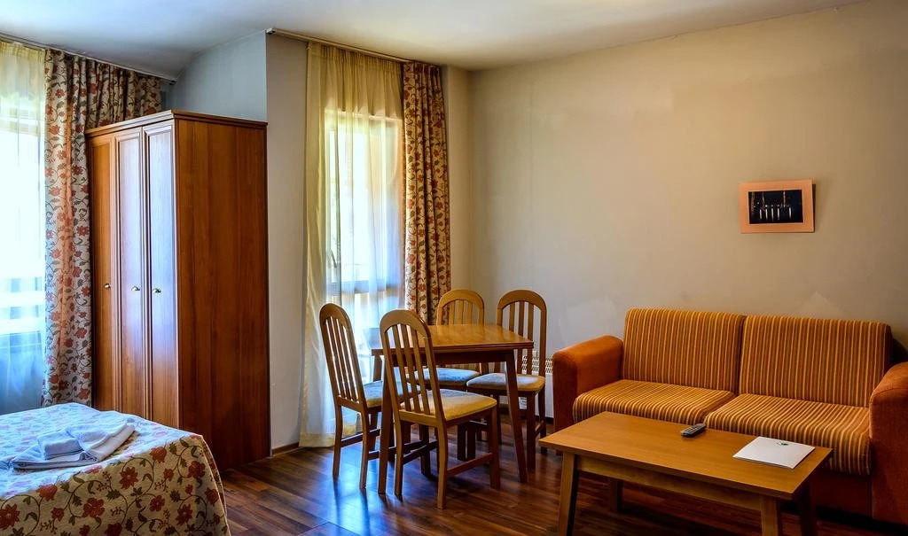Evergreen ApartHotel & Spa