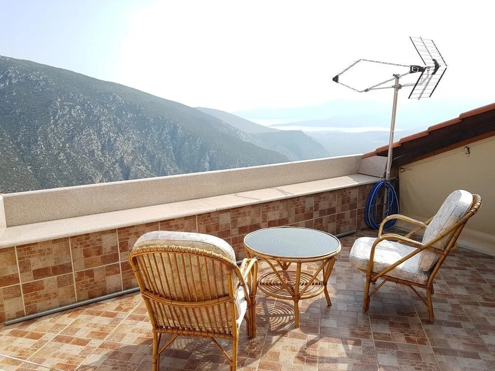 Delphi Paradise Apartments