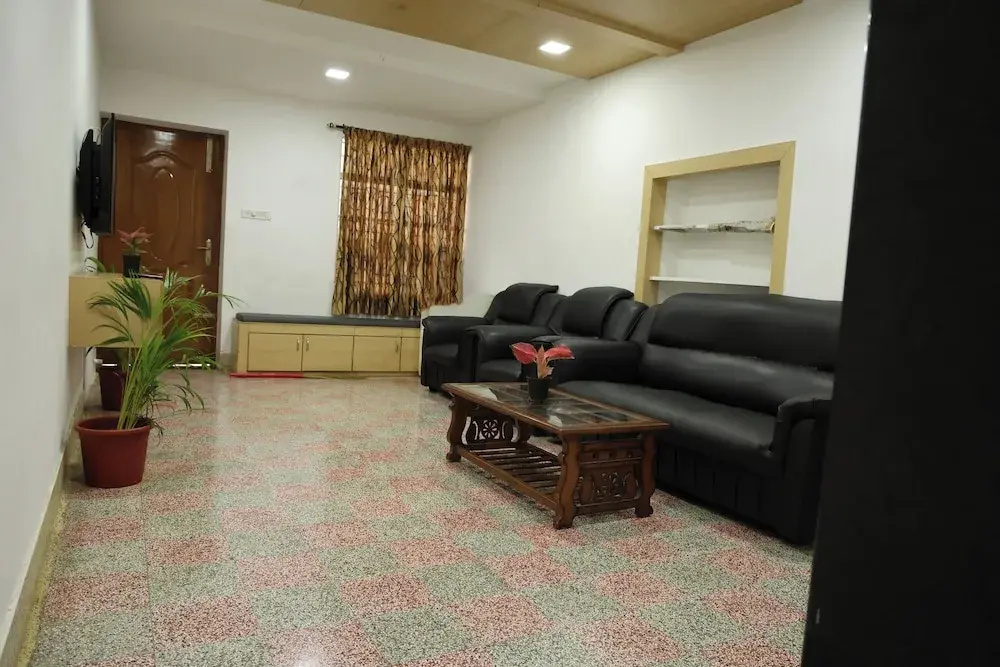 Aaru Residency