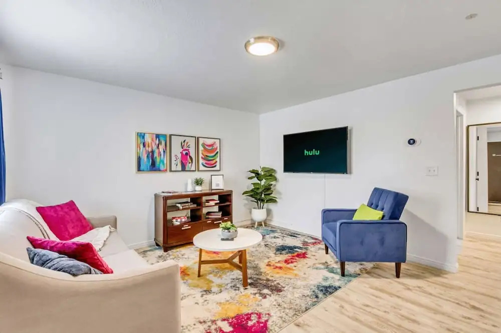 Comfortable 2BR Apt - Heart of Sugarhouse