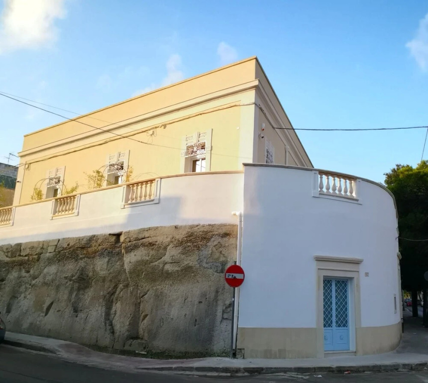 La Roche