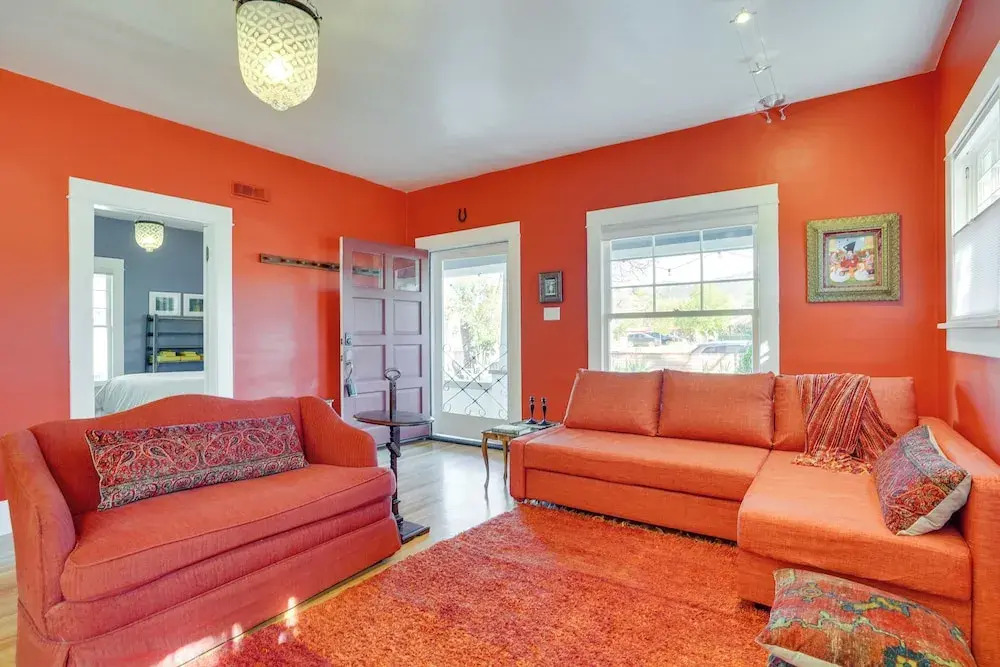 Vintage Home w/ Mtn Views: 12 Mi to Patagonia Lake