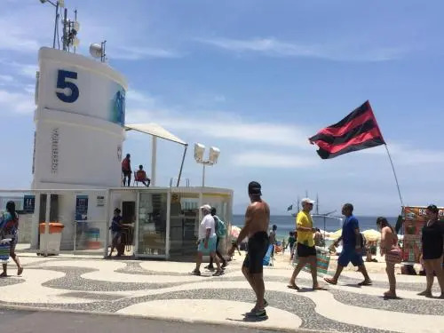Apartamento Copacabana - Quadra da Praia
