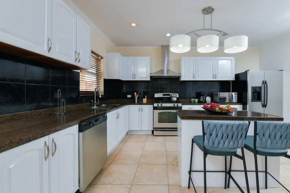 Stylish Villa, Private Pool, Bbq, Privacy