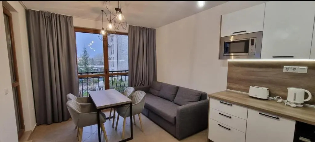 Beautiful Deluxe 2-bed Apartment in Sunny Beach