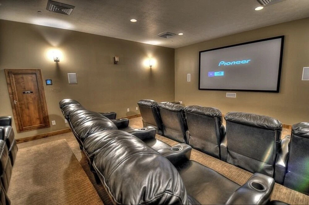 999wabig 4 Bedroom Home