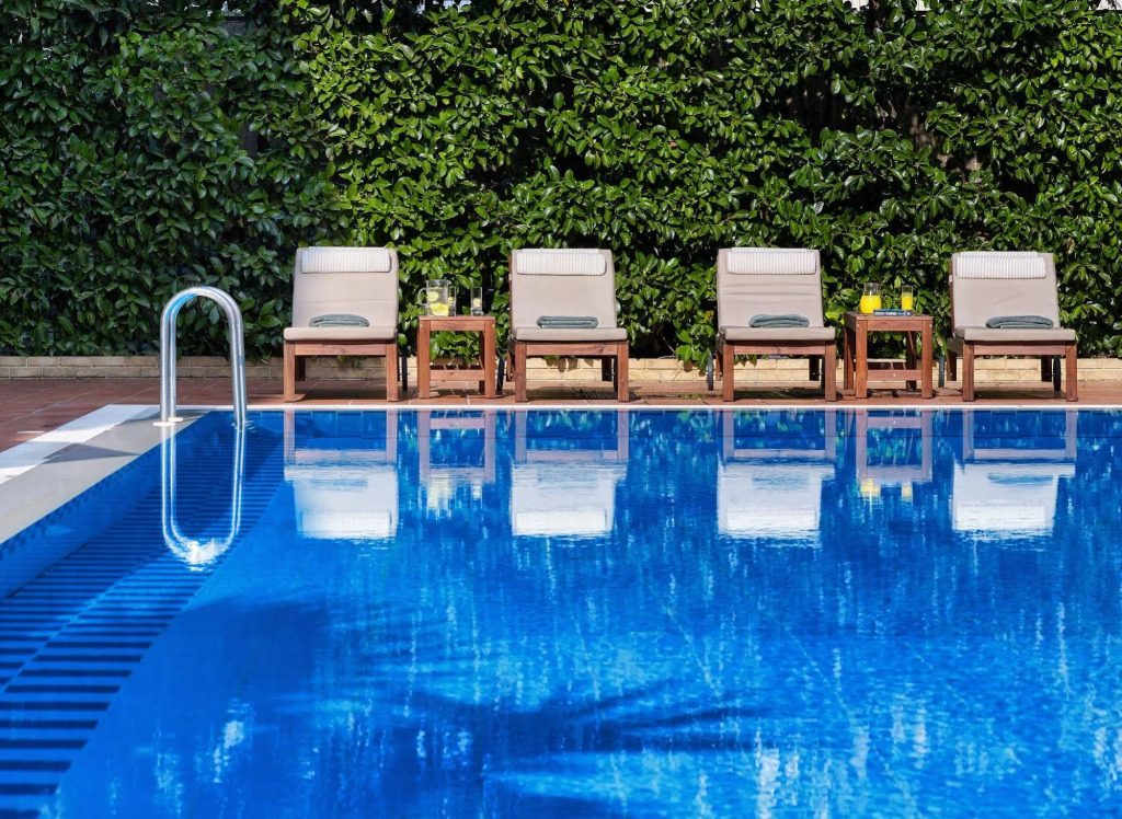 Blazer Suites Hotel