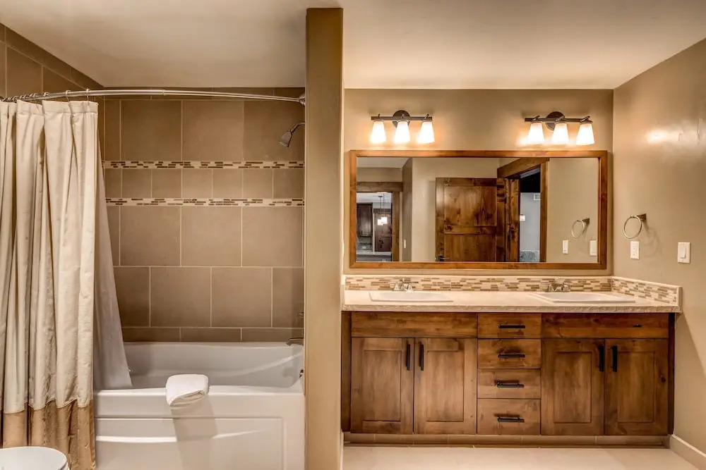 Steamboat Springs Gondola Condo by RedAwning
