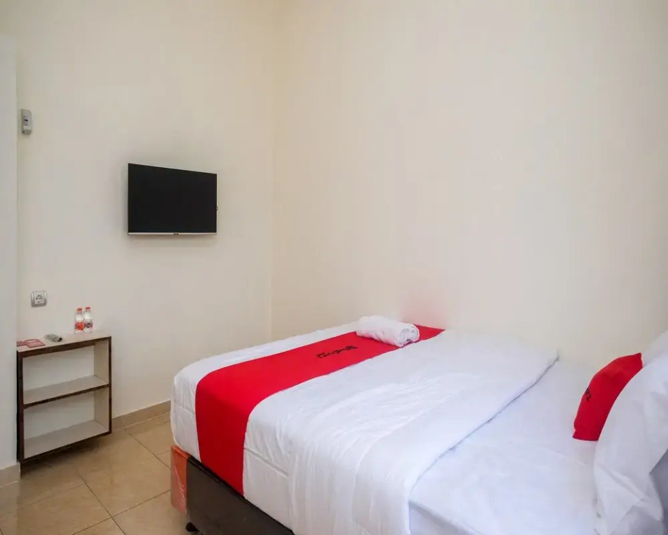 RedDoorz near Terminal Bus Purwokerto