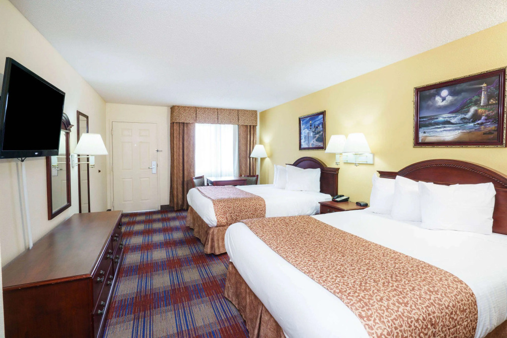 Travelodge by Wyndham Montgomery East