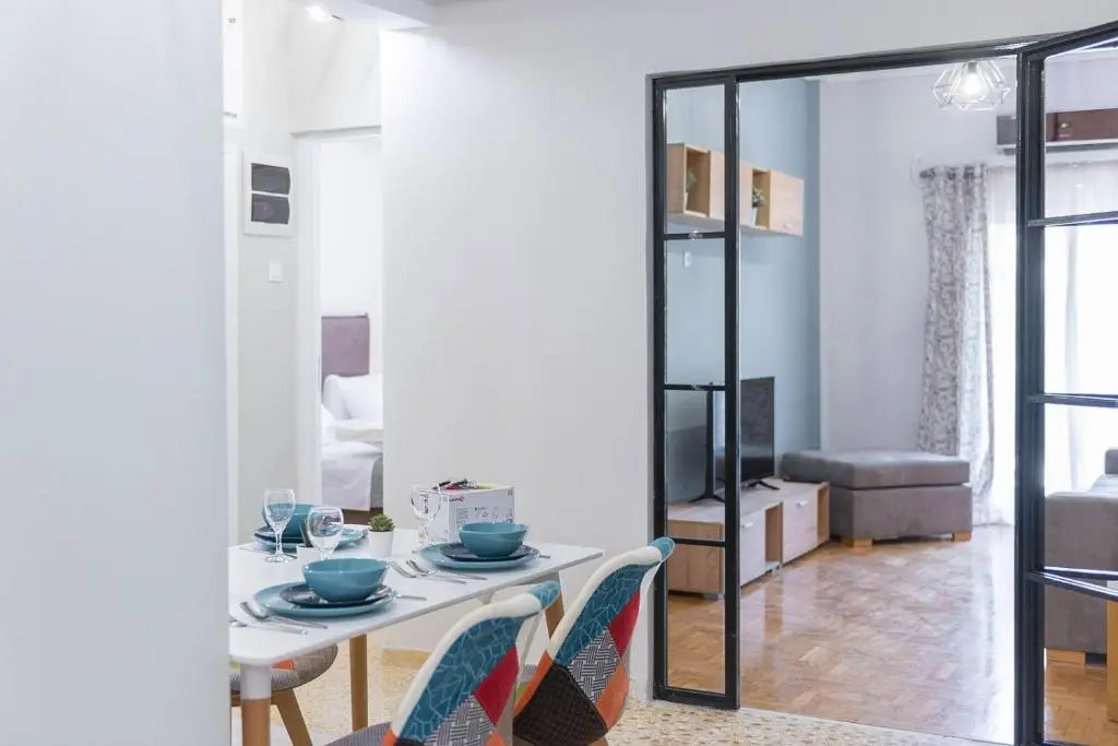 Mar25 by Smart Cozy Suites - In the heart of Athens - 9 minutes from metro - Available 24hr