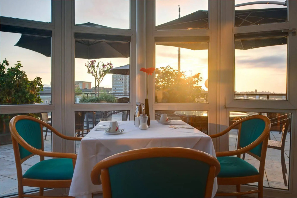 Skycity Hotel Atrigon