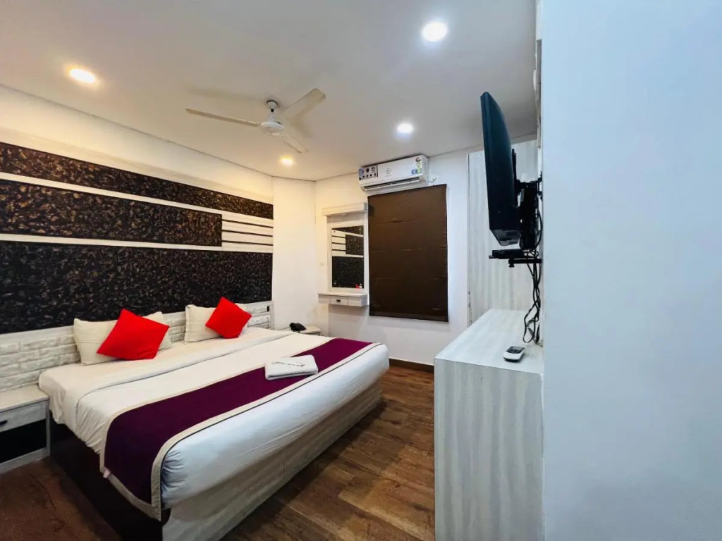 TCS SUITES