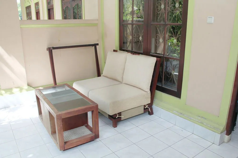 Airy Legian Pantai Kuta Gang Benesari Bali
