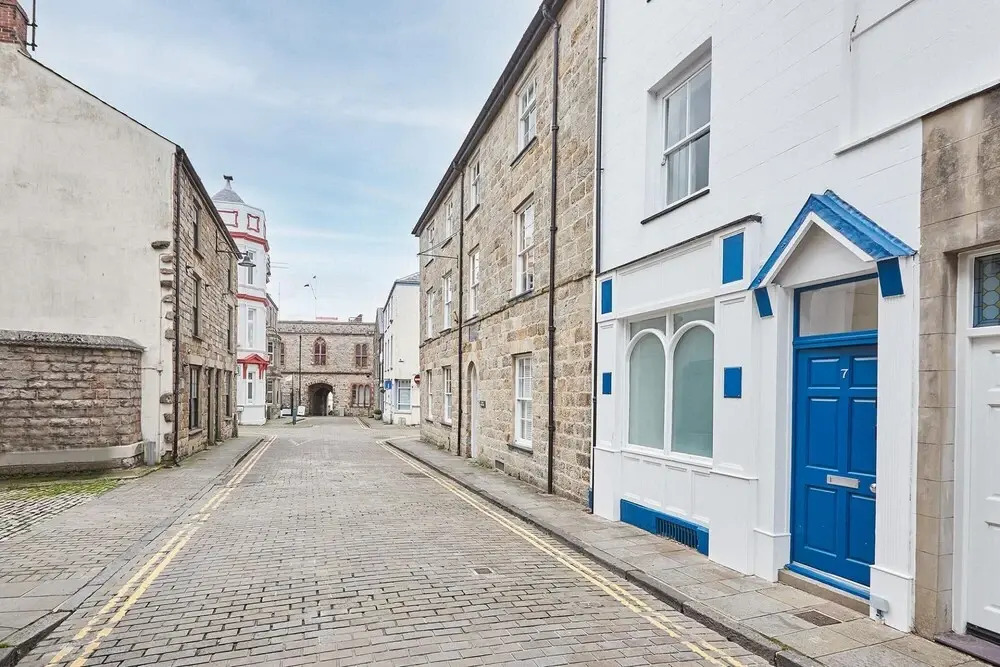 Host & Stay - High Street Apartments