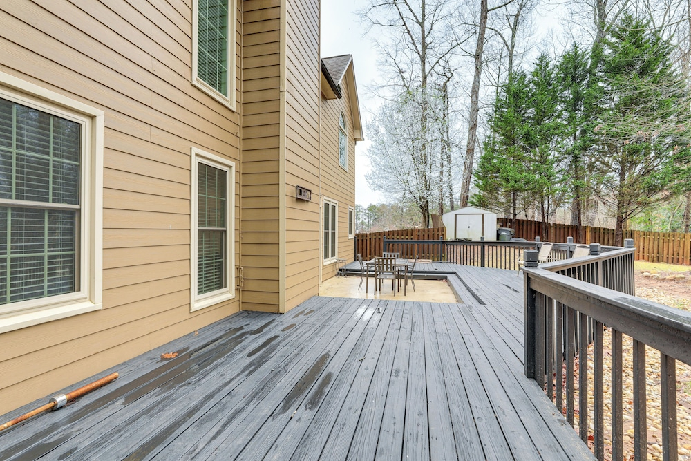 Modern Stone Mountain Home w/ Spacious Deck, Grill