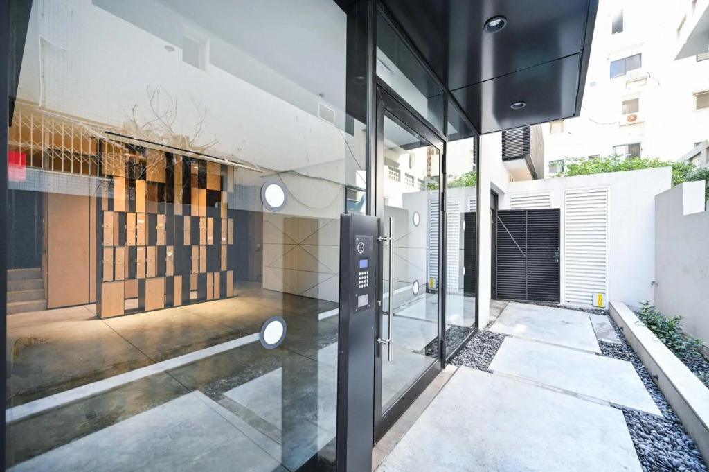 Stylish 1BR in Ben Yehuda 73 by HolyGuest
