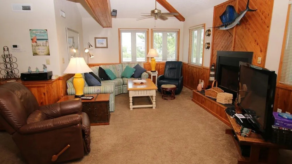 Slapwater - 5 Br home by RedAwning
