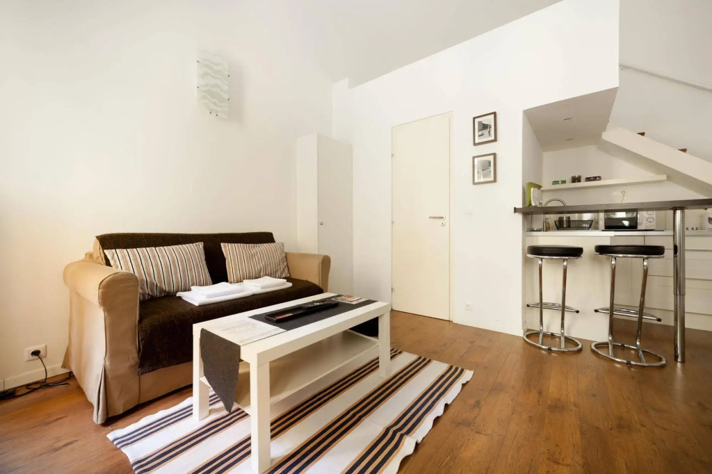 Kadar Apartments