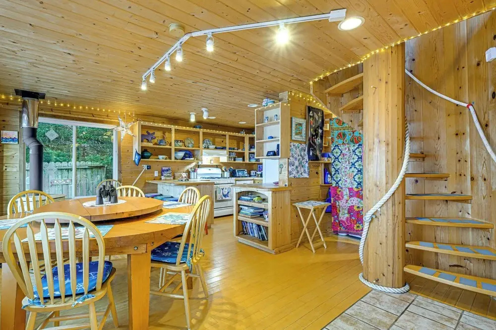 Deck & Panoramic Views: Bayfront House in Homer!