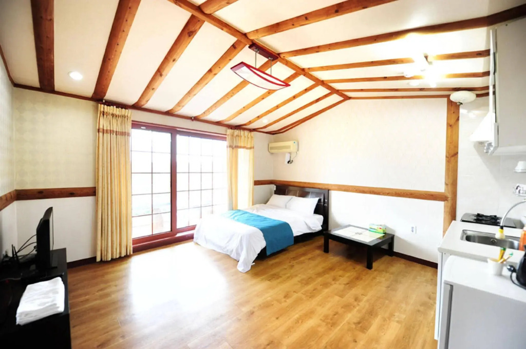 Jeju Jajangjajang Pension