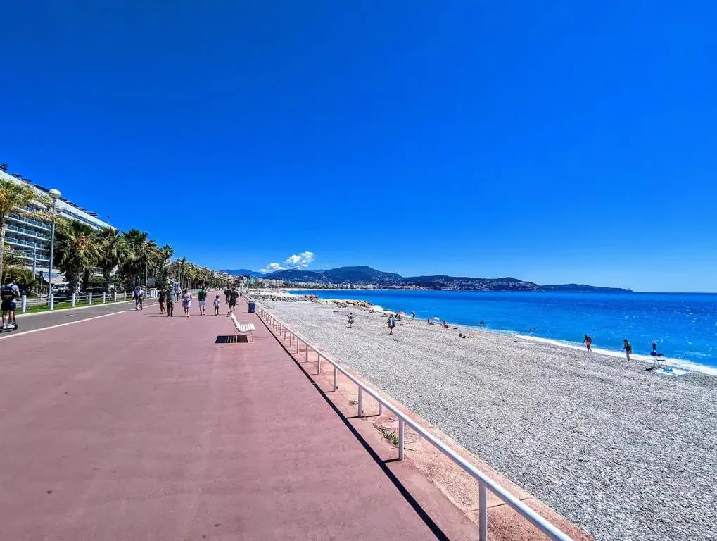 1 Min to the Beach Apartment - Kitchen - Tramway - Air Conditioner - Wifi - Promenade Des Anglais