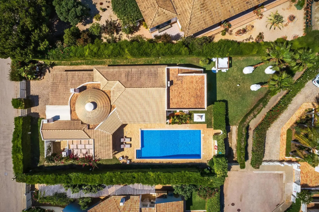 Villa Dome by OCvillas